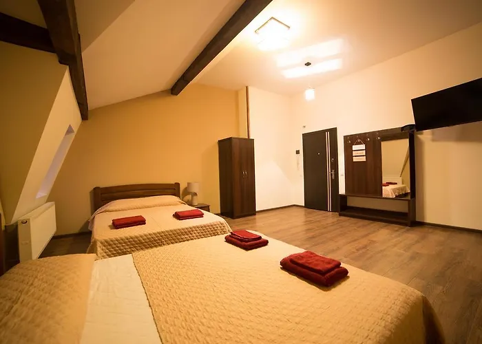 On Lychakivska * リヴィウ