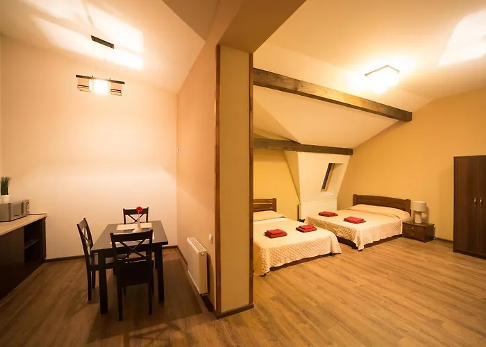 アパート On Lychakivska